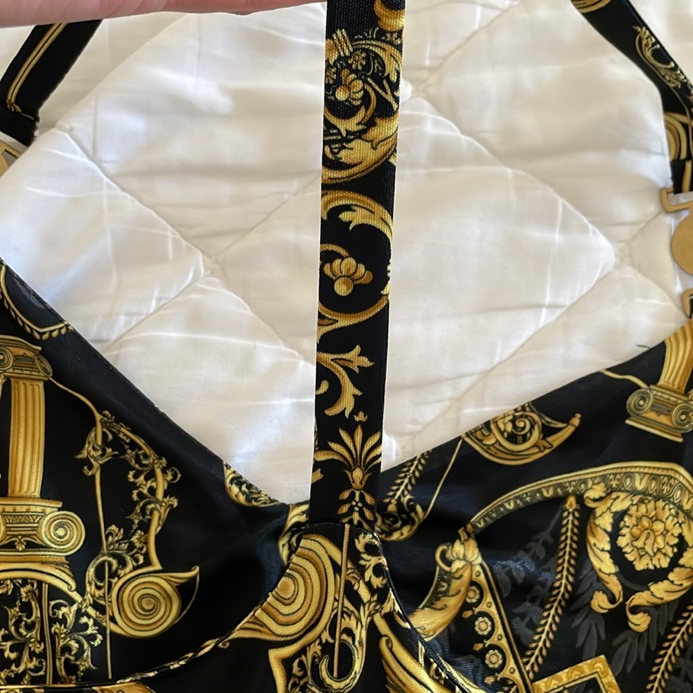 RARE- Versace Medusa 95 Sleeveless Top - Picture 6 of 10